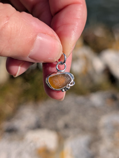 Golden Amber Pendant