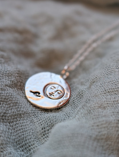 Moontide Amulet